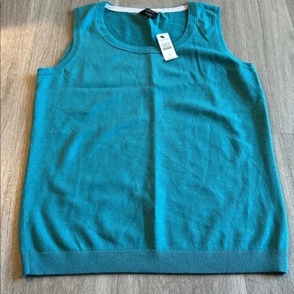 Talbots Blue Sleeveless Knit Top